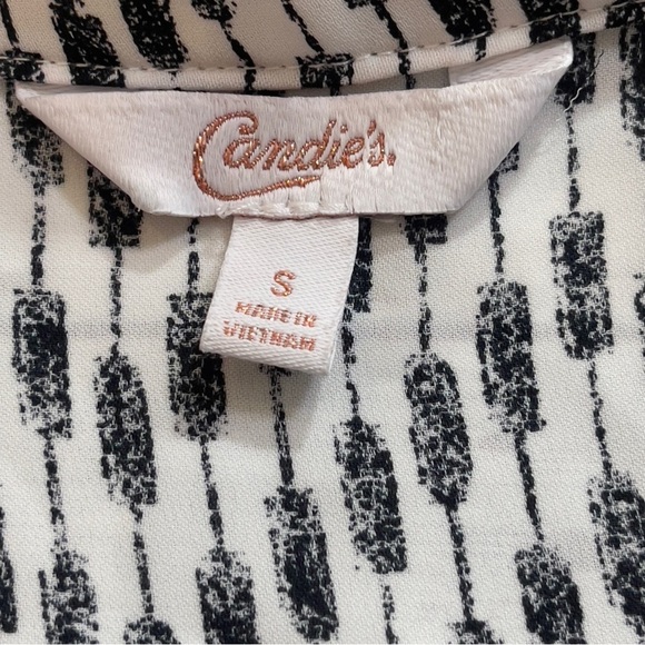 Candie’s Button Up Roll Tab Sleeves Exposed Shoulder Double Pocket High Low S - Picture 7 of 8
